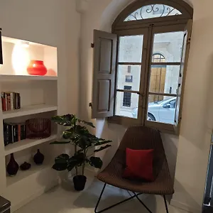  Apartment - Living The Like A Local